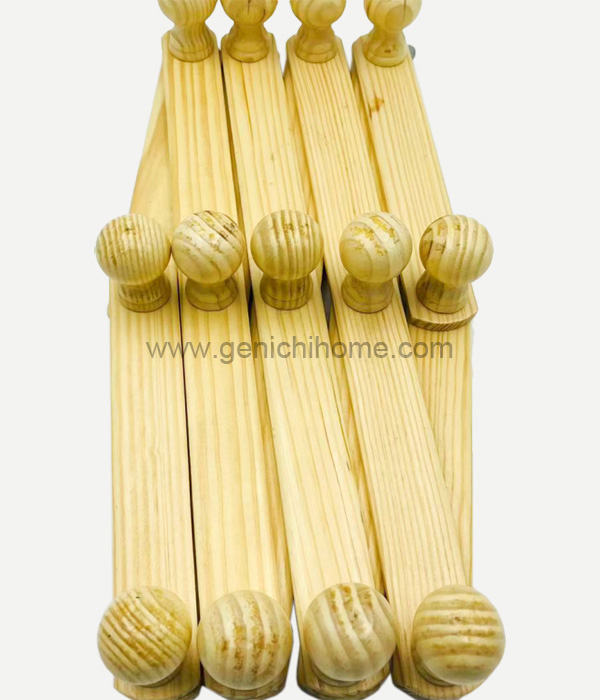 কি ধরনের পোশাক একটি কাঠের হ্যাঙ্গার জন্য উপযুক্ত?